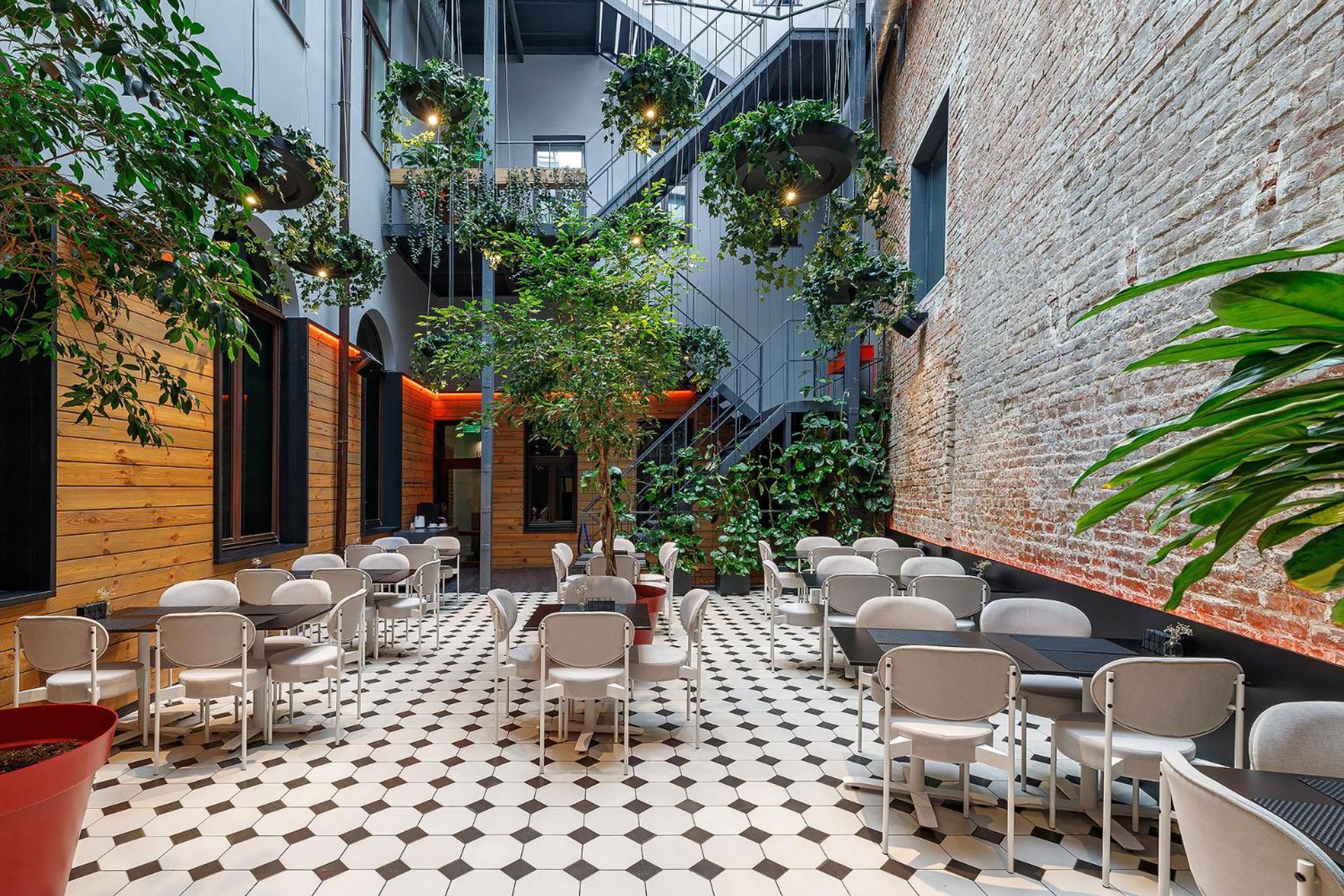 Ferenc Hotel & Restaurant Lviv Exterior foto